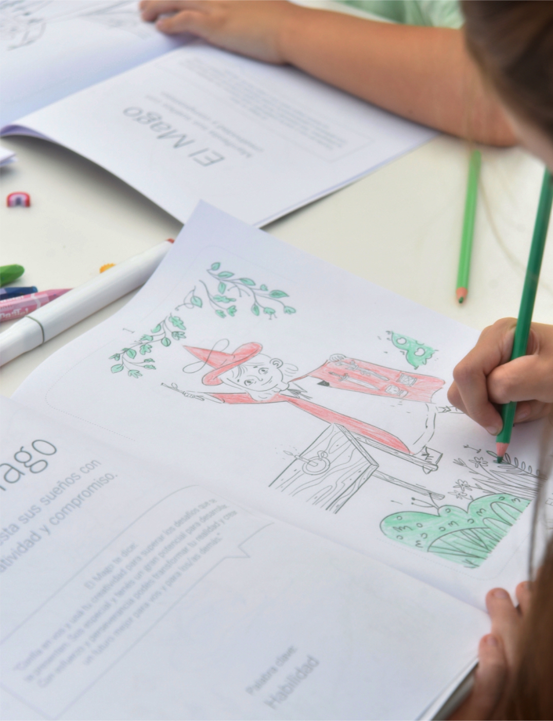 Libro para pintar de TAROT - Imagen 10